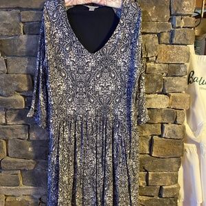 Long sleeve tunic dress garnet hill black and gray paisleys